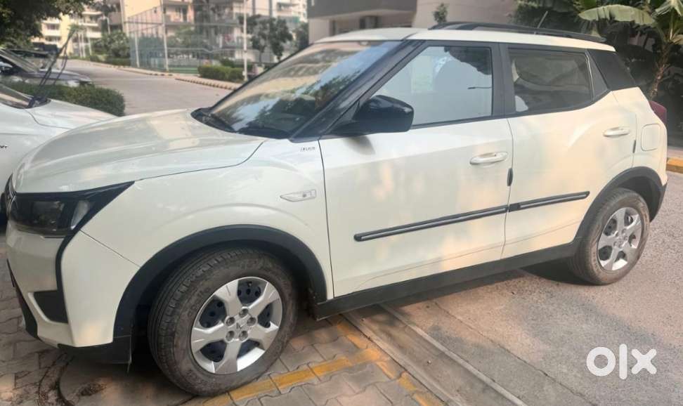 Mahindra Xuv300 Turbosport W6, 2024, Petrol