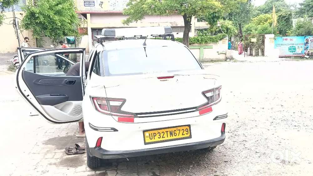 Hyundai Aura Petrol Amt 2023