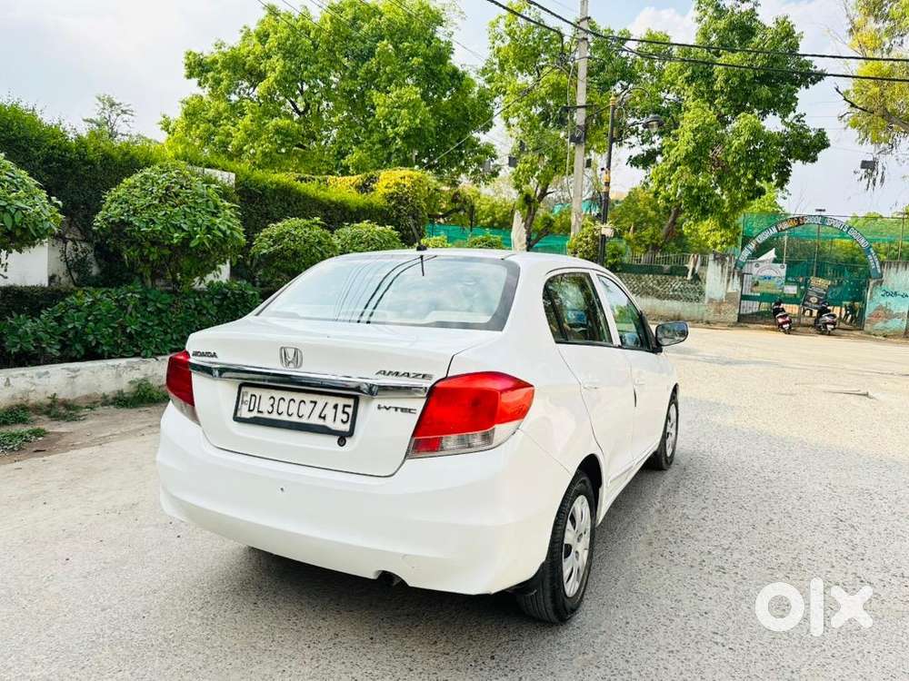 Honda Amaze 2015 July Petrol Well Maintained