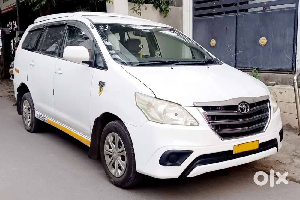 Toyota Innova 2012