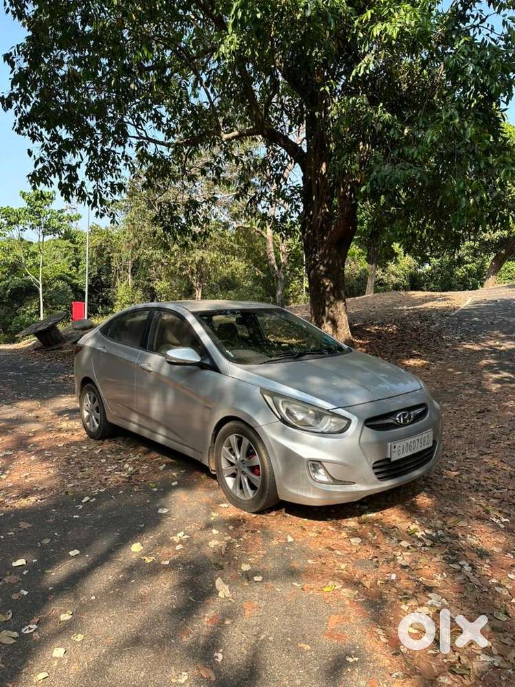Hyundai Fluidic Verna 2012 Diesel 142000 Km Driven