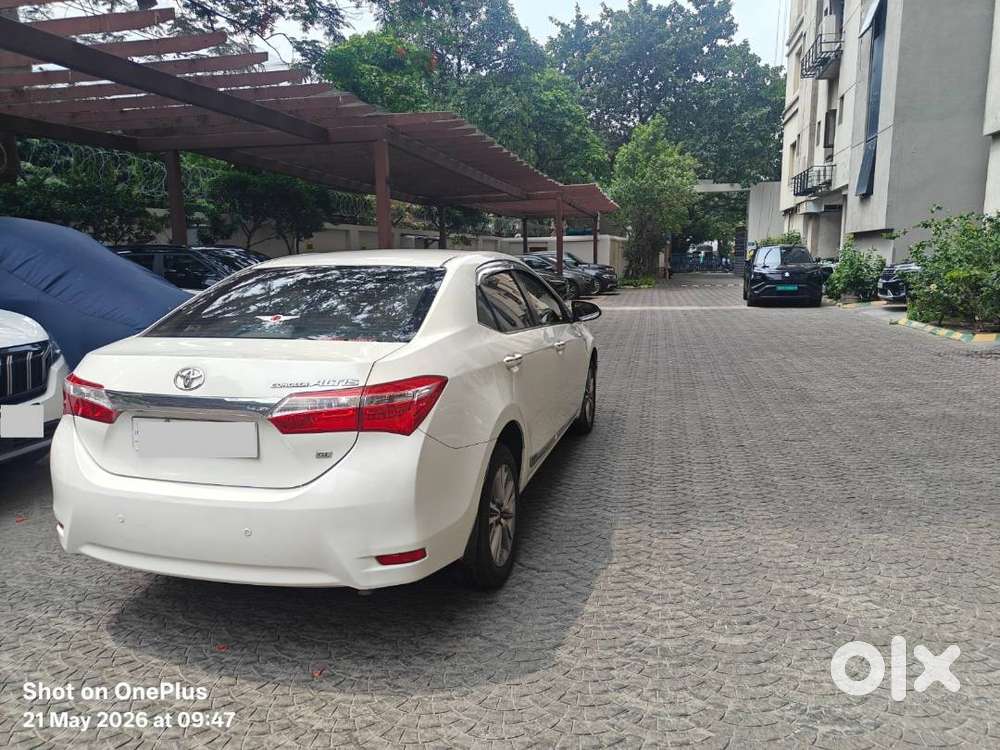 Toyota Altis 2016 Petrol