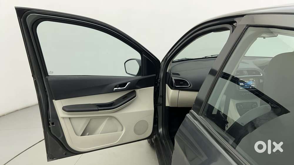 Tata Tiago Xza Plus, 2022, Petrol