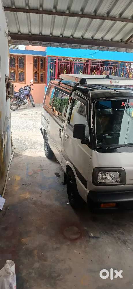 Maruti Suzuki Omni 5-seater 2012