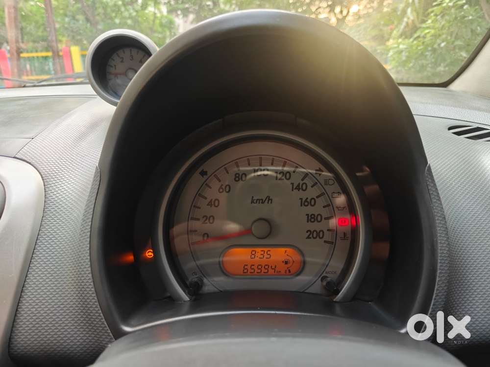 Maruti Suzuki Ritz Vxi, 2012, Petrol