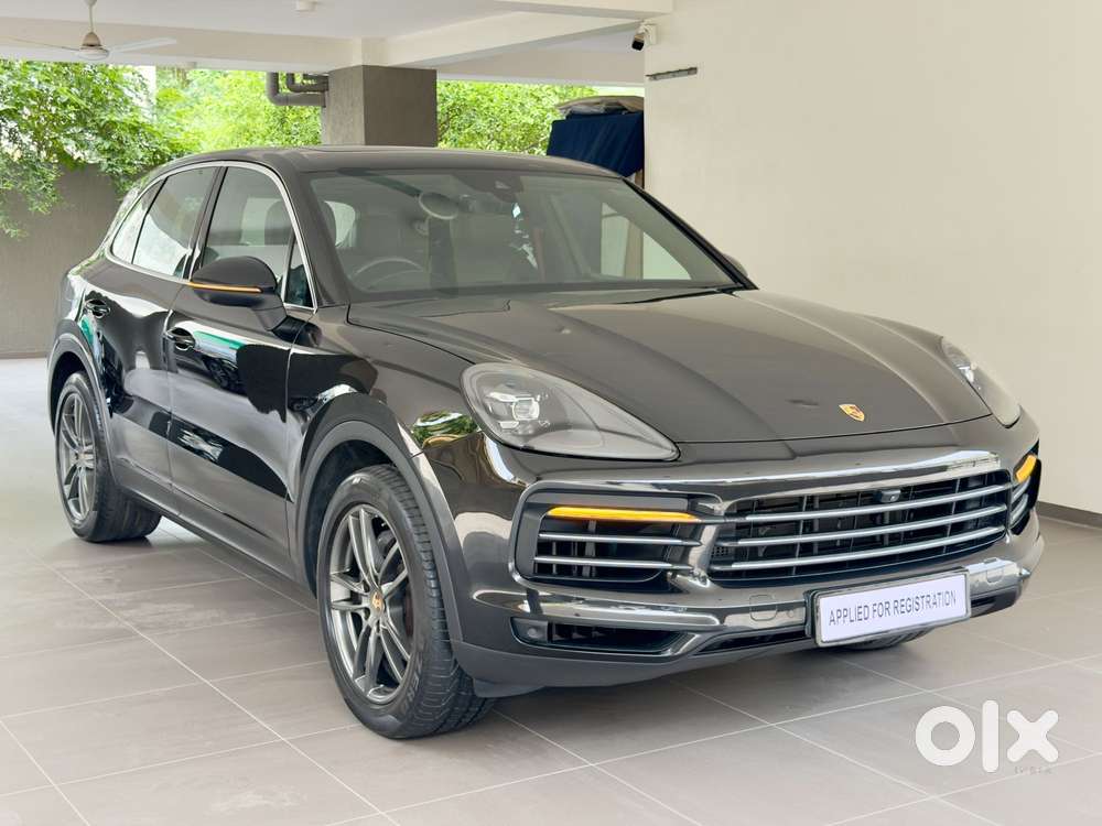 Porsche Cayenne Base, 2023, Petrol