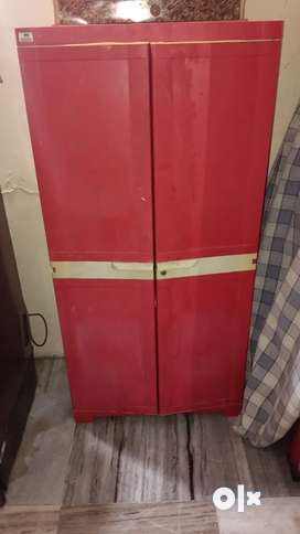 Plastic wardrobe deals olx