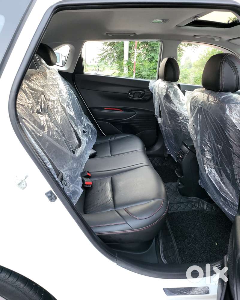 Hyundai I20 Asta (o) 1.2 Mt, 2023, Petrol