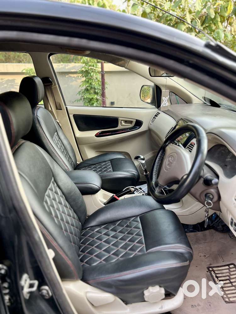 Toyota Innova 2004-2011 2.5 E, 2008, Diesel