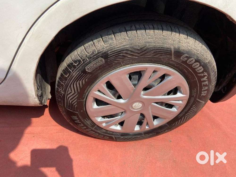 Maruti Suzuki Swift Dzire Vxi(o) Mt, 2013, Petrol