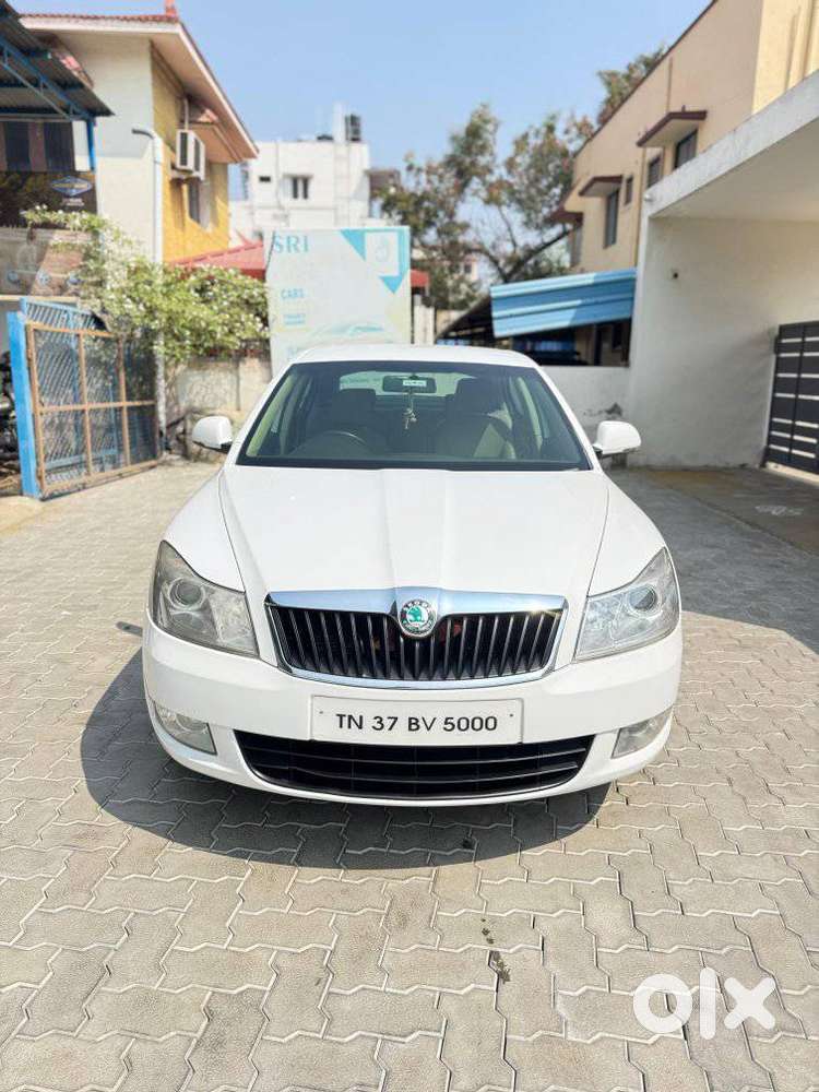 Skoda Laura Ambiente, 2012, Diesel