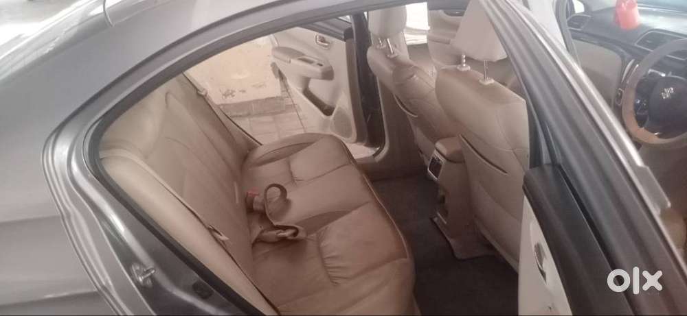 Ciaz Top Model Push Butten Start Back Camera Unused Stapny 80% Tyres