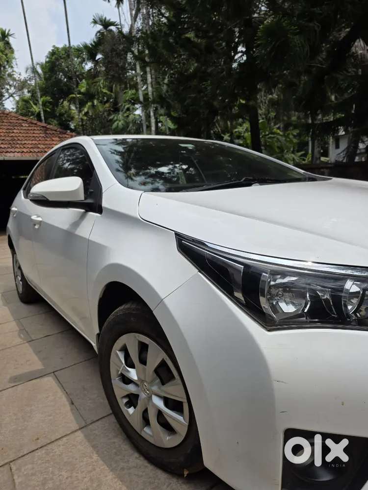 Toyota Corolla Altis 2015