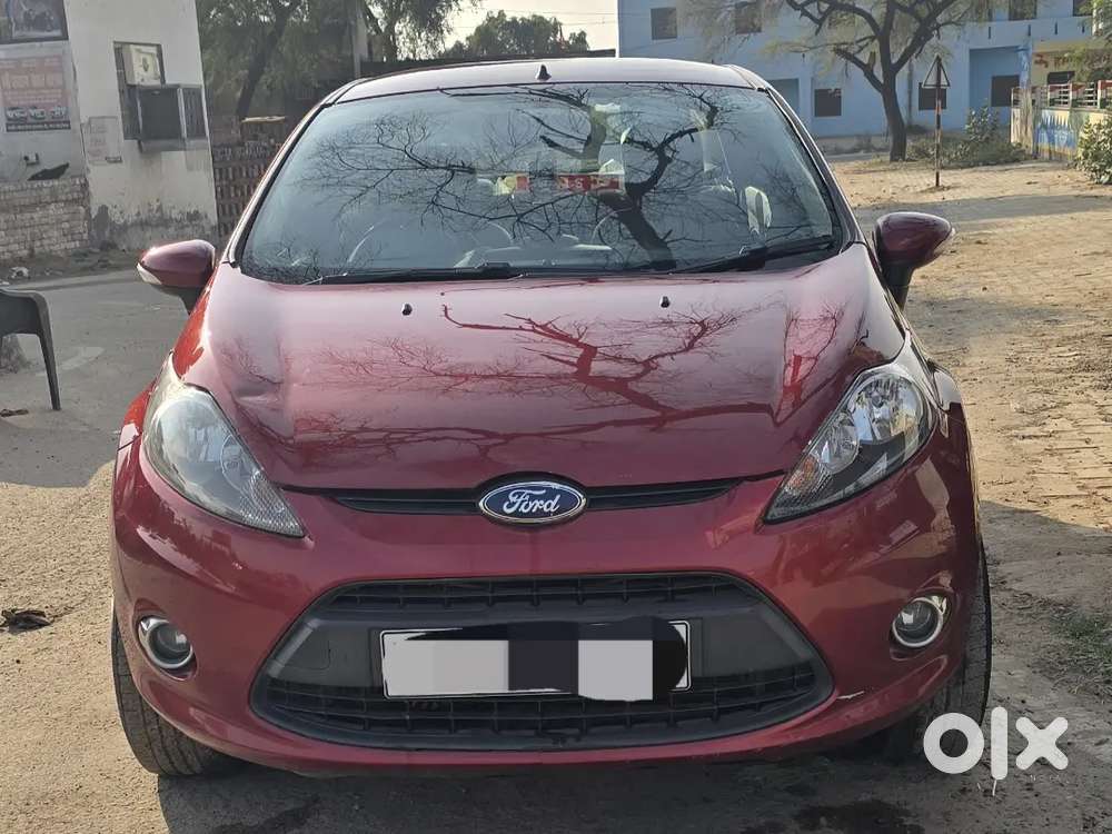 ​immaculate & Fully Loaded Ford Fiesta Diesel--100% Original Condition