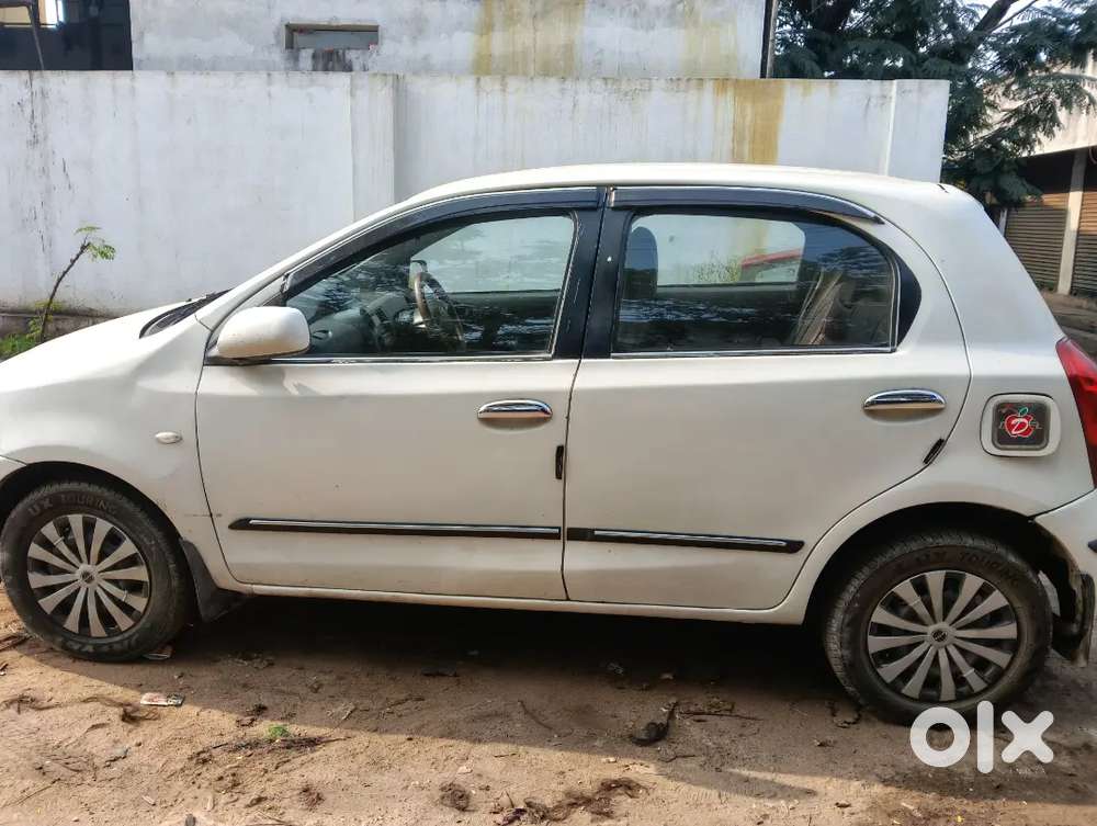Toyota Etios Liva 2012