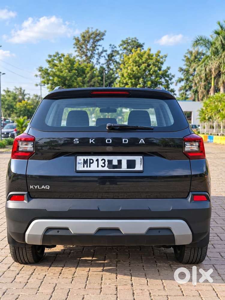 Skoda Kylaq Signature, 2026, Petrol