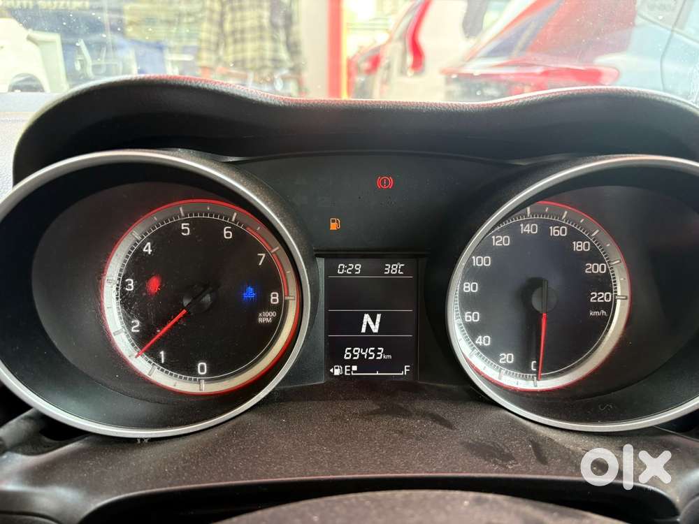 Maruti Suzuki Swift 2018 Amt Vxi, 2021, Petrol