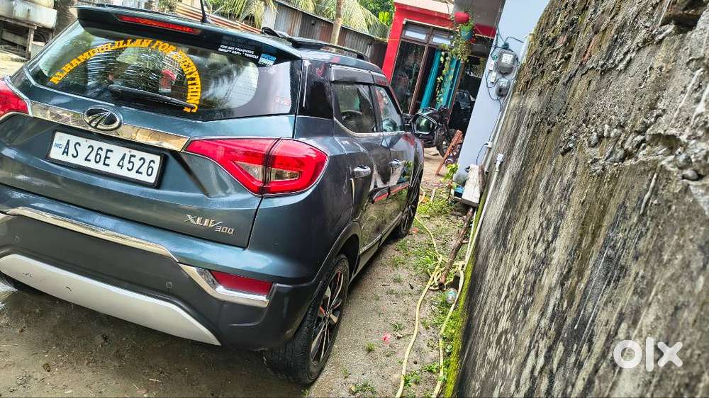 Xuv300 W8 (o)