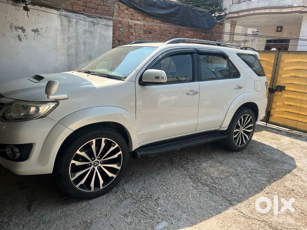 Toyota Fortuner Diesel 2013