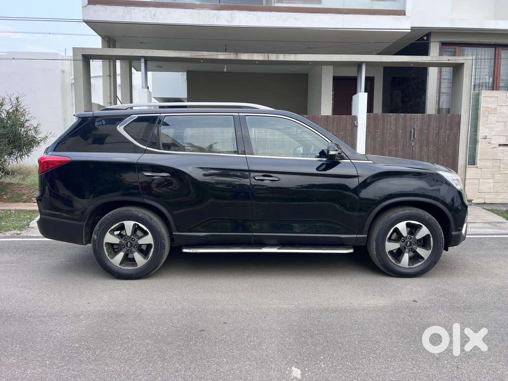 Mahindra Alturas G4 4x4 At, 2018, Diesel