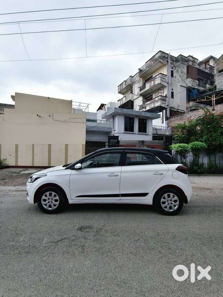 Hyundai I20 1.4 Sportz, 2018, Cng & Hybrids