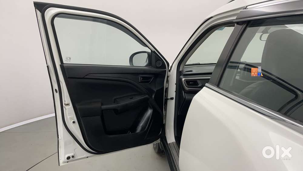 Maruti Suzuki Brezza Vxi At, 2023, Petrol