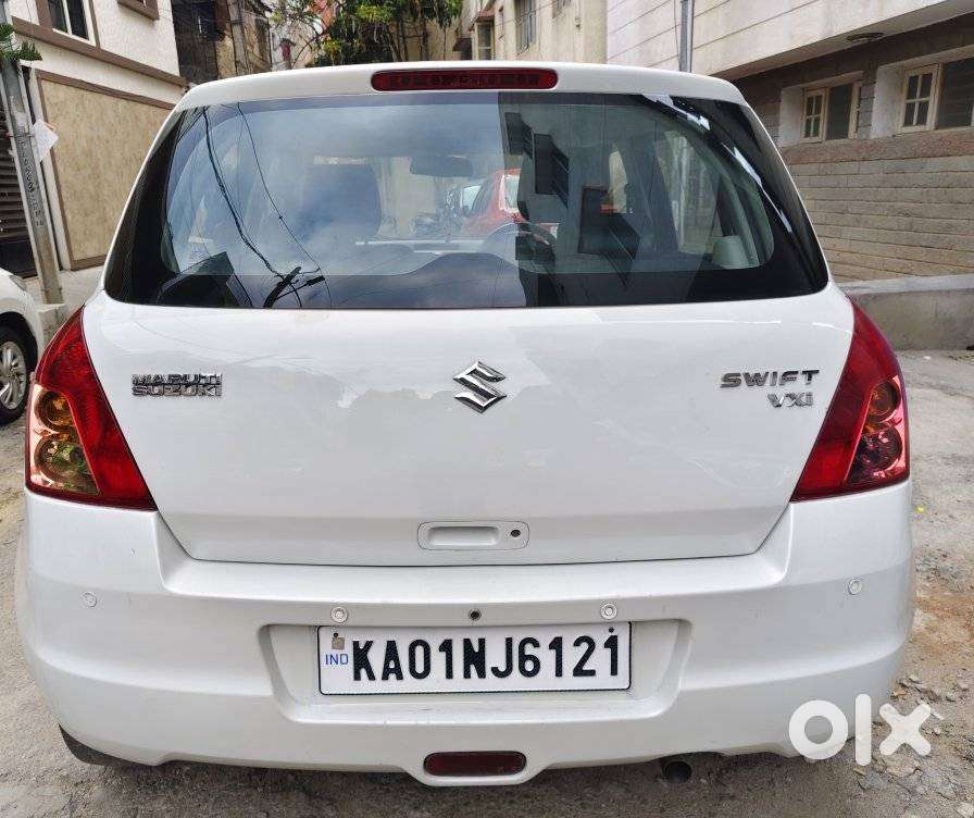 Maruti Suzuki Swift Vxi Optional, 2011, Petrol