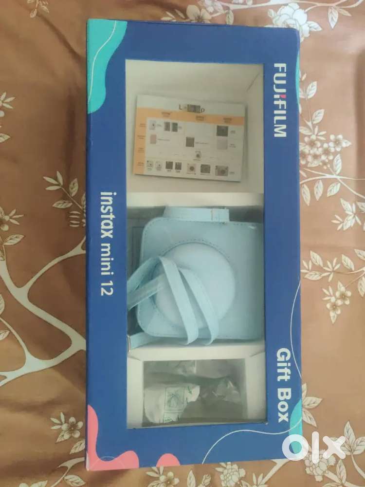 Fujifilm Instax Mini 12 Gift Box – Camera  + Accessories