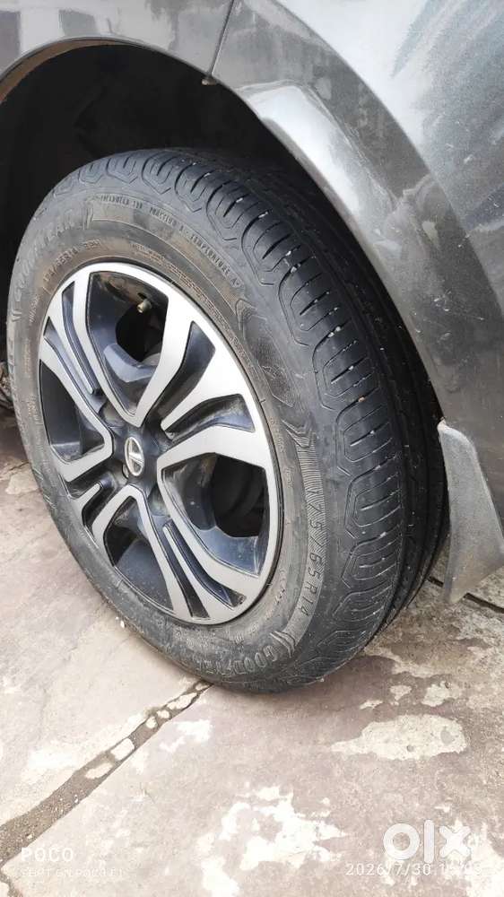 Tata Tiago Revotron Xt 2023 Manual Petrol