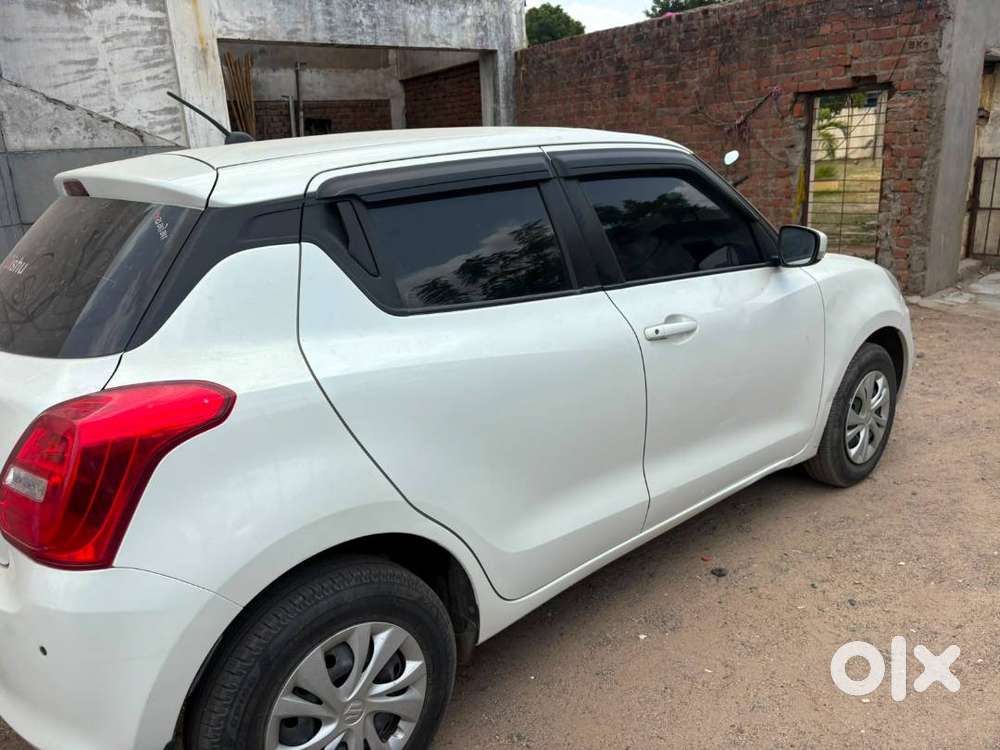 Maruti Suzuki Swift 2023 Petrol 31000 Km Driven