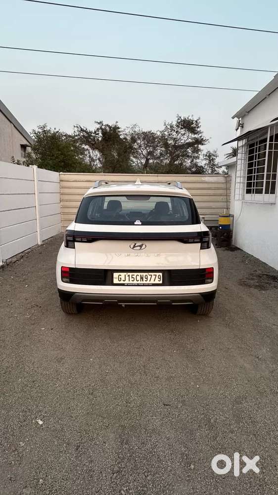 Hyundai Venue 1.2 S (o), 2023, Petrol