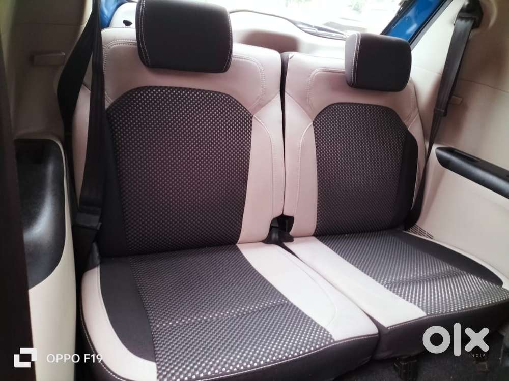 Renault Triber Rxz, 2022, Petrol