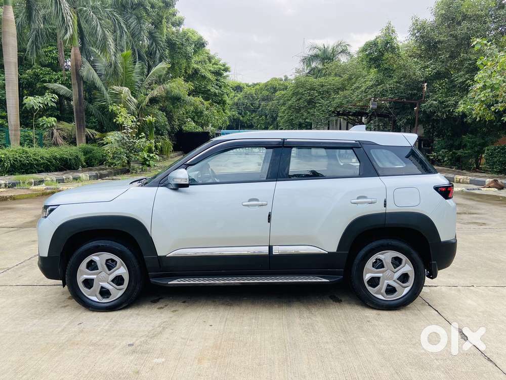 Maruti Suzuki Brezza 1.5 Vxi At Smart Hybrid, 2025, Petrol