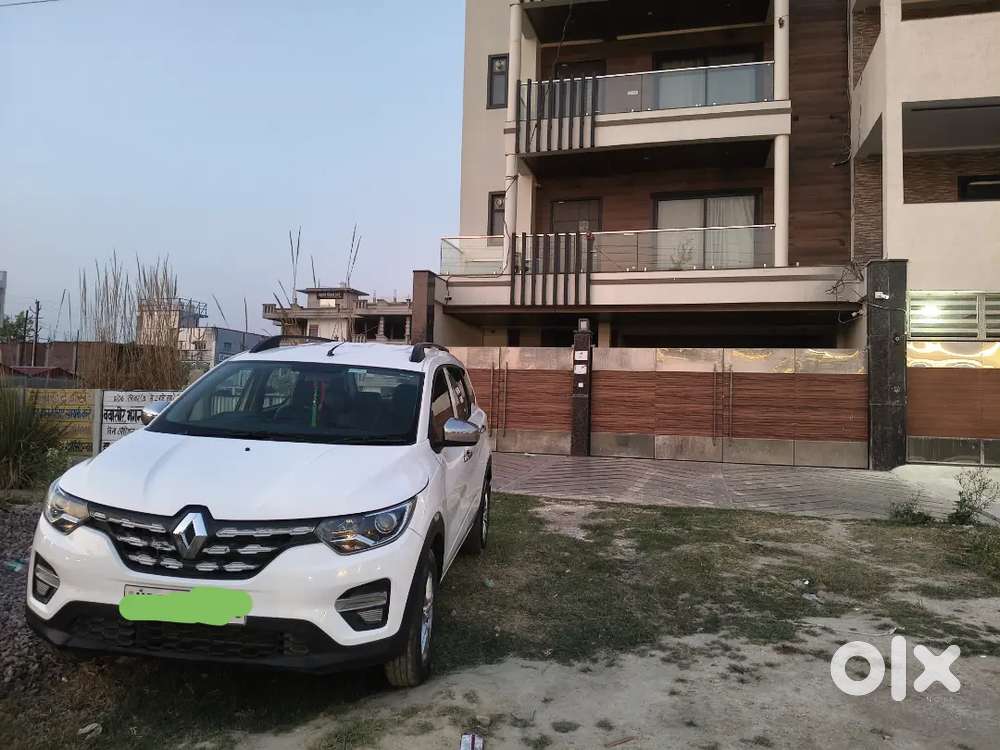 Renault Triber 2022 Petrol Car