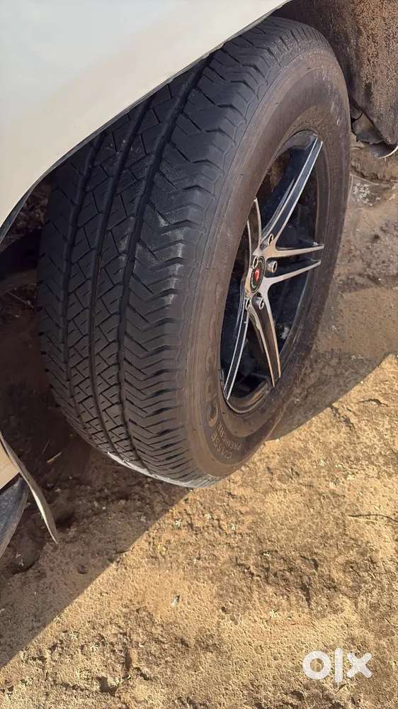 Mahindra Tuv 300 2015