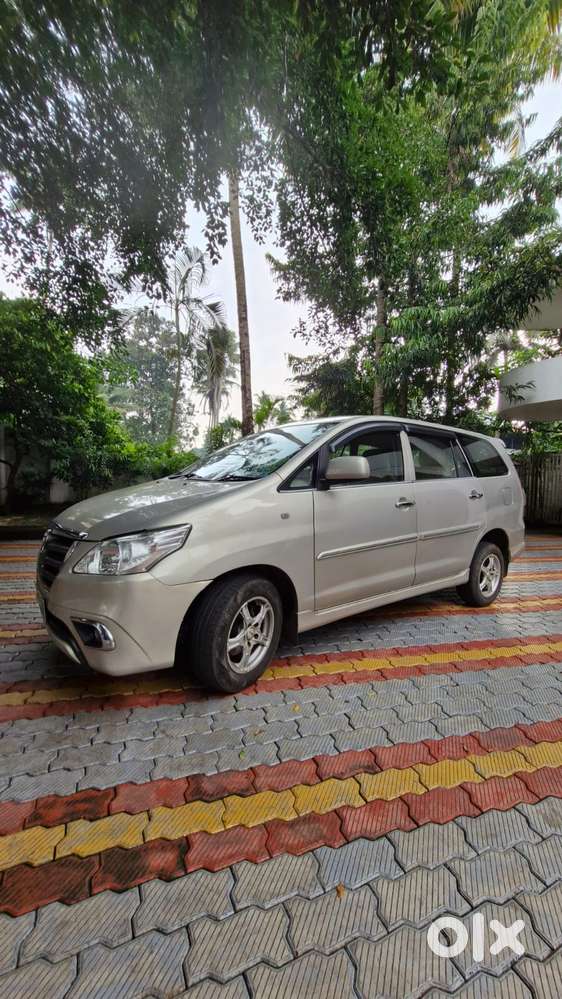 Toyota Innova 2.5 G (diesel) 7 Seater, 2013