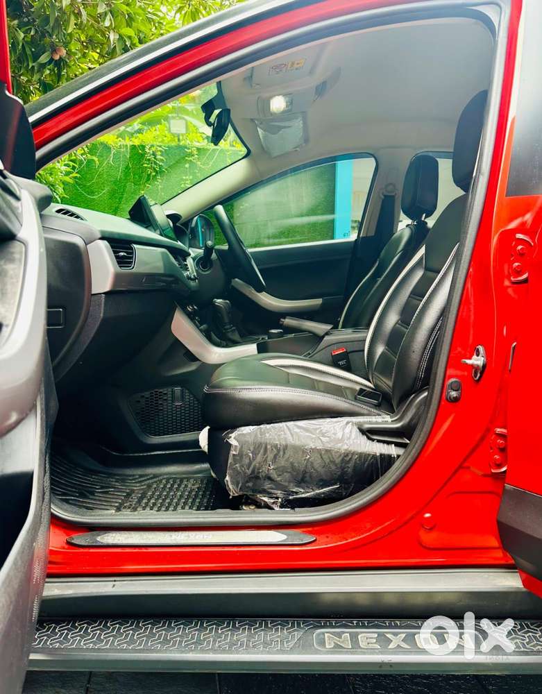Tata Nexon 1.5 Revotorq Xm (s), 2022, Petrol