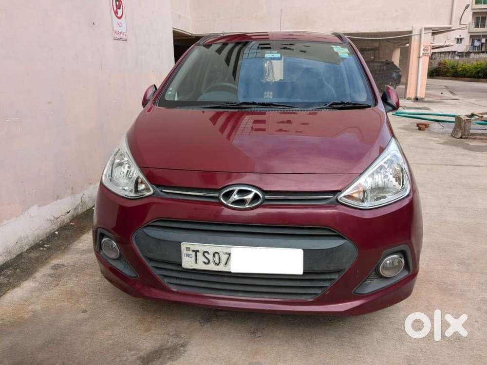 Hyundai Grand I10 Sportz, 2016, Petrol