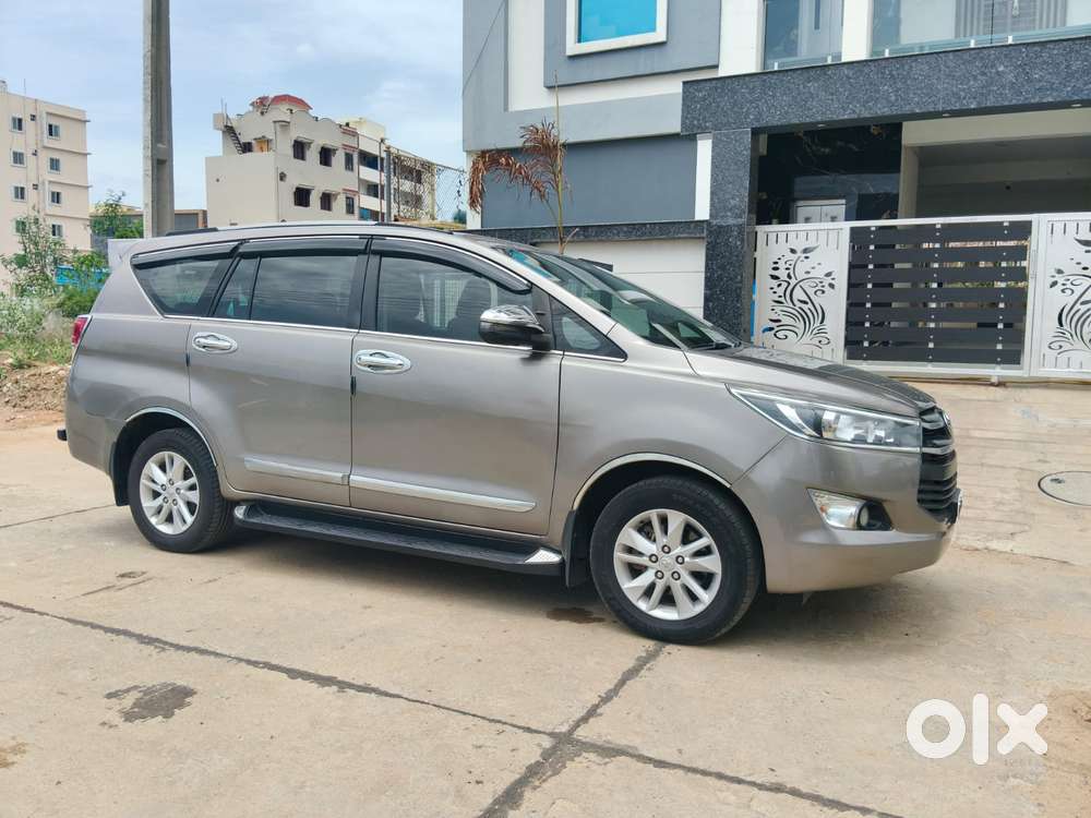 Toyota Innova Crysta 2.4 G Mt 7 Str, 2020, Diesel