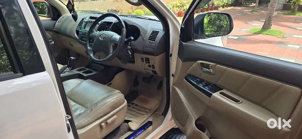 Toyota Fortuner 2012 Diesel 200000 Km Driven