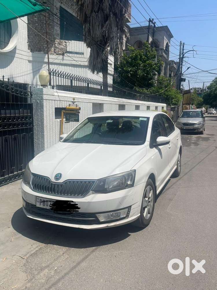 Skoda Rapid 2017 Diesel At Well Maintained