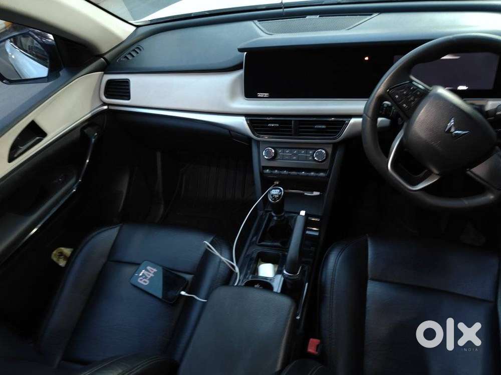 Mahindra Xuv700 2.2 Ax 5 Diesel Mt 7 Str, 2023, Diesel