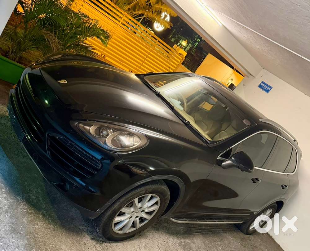 Porsche Cayenne 2012 Diesel 95000 Km Driven