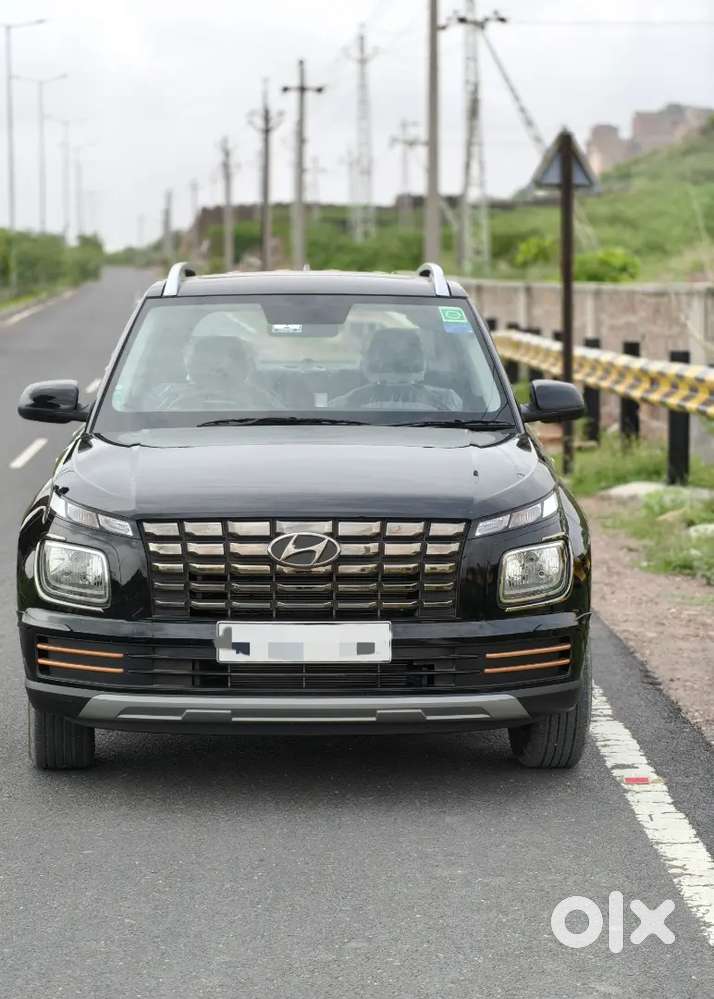 Only 11 Month Old And Only 3 Month Used Rest 8 Month Car Was Parked.