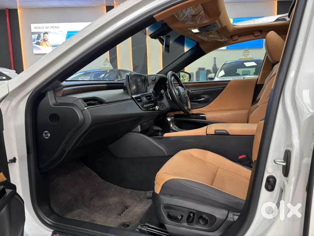 Lexus Es, 2023, Petrol