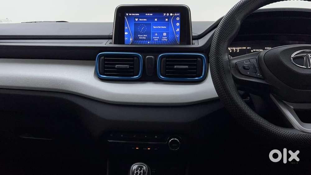 Tata Punch 1.2 Revotron Creative Dual Tone, 2023, Petrol