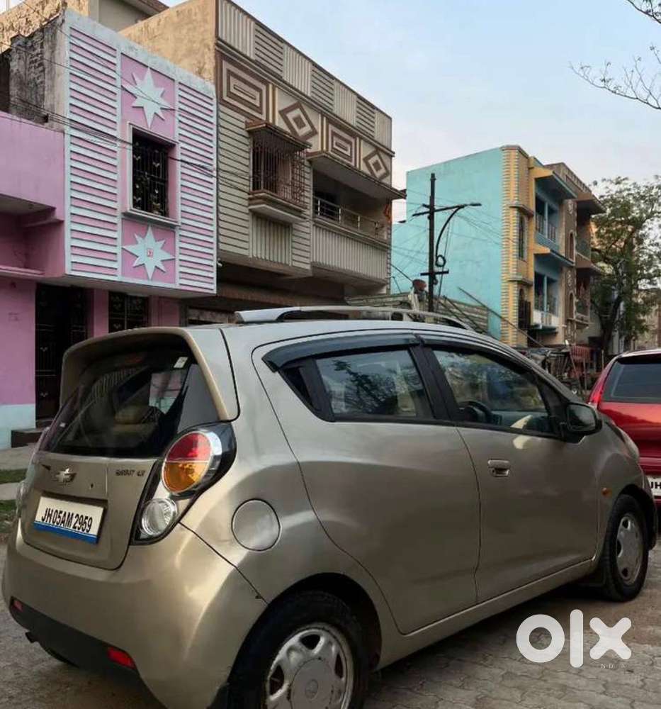 Chevrolet Beat Petrol 2012