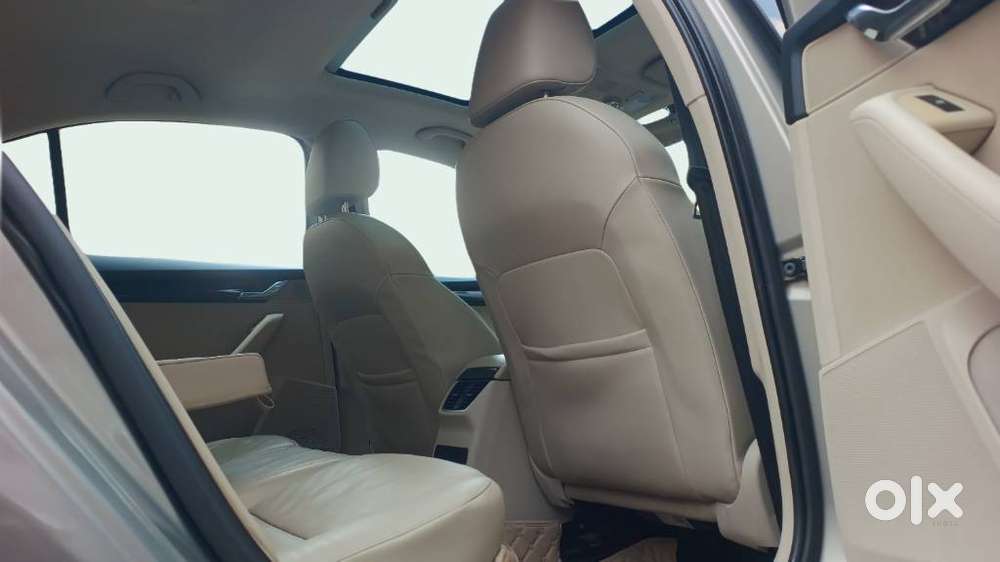 Skoda Octavia 1.8 Tsi Style Plus At, 2016, Petrol