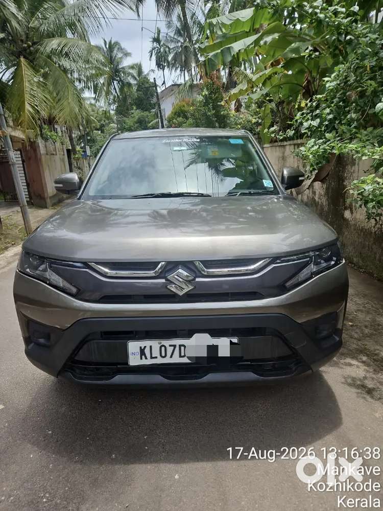 Maruti Brezza Lxi 2023 Full Companies Free Service Available