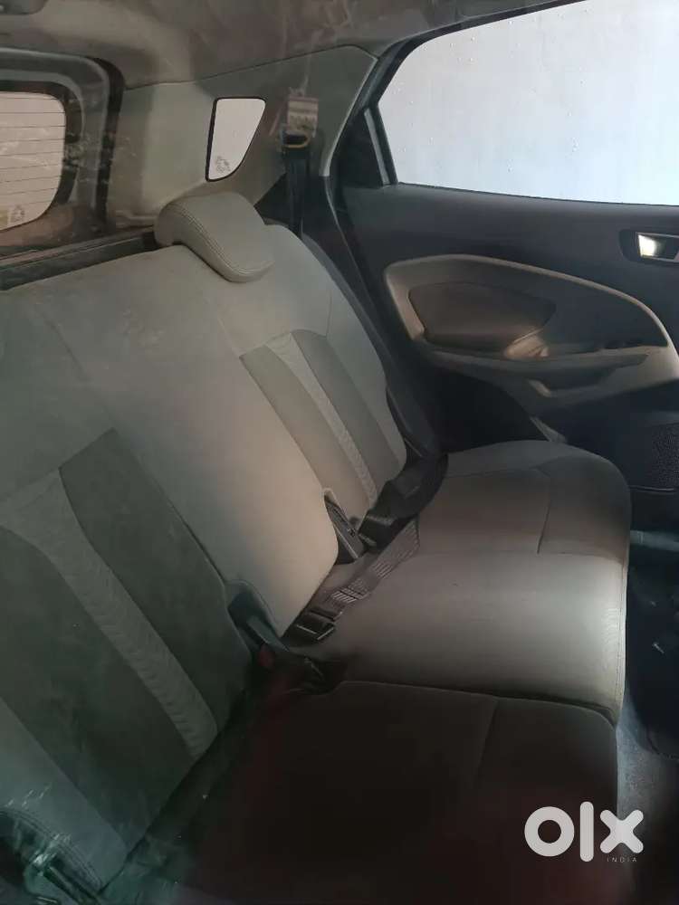 Ford Ecosport 2015 Petrol 95000 Km Driven With Service Record
